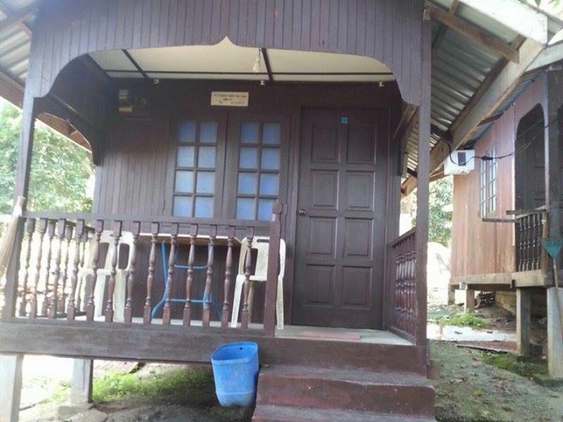 Sri Sentosa Chalet Kampong Mukut Buitenkant foto